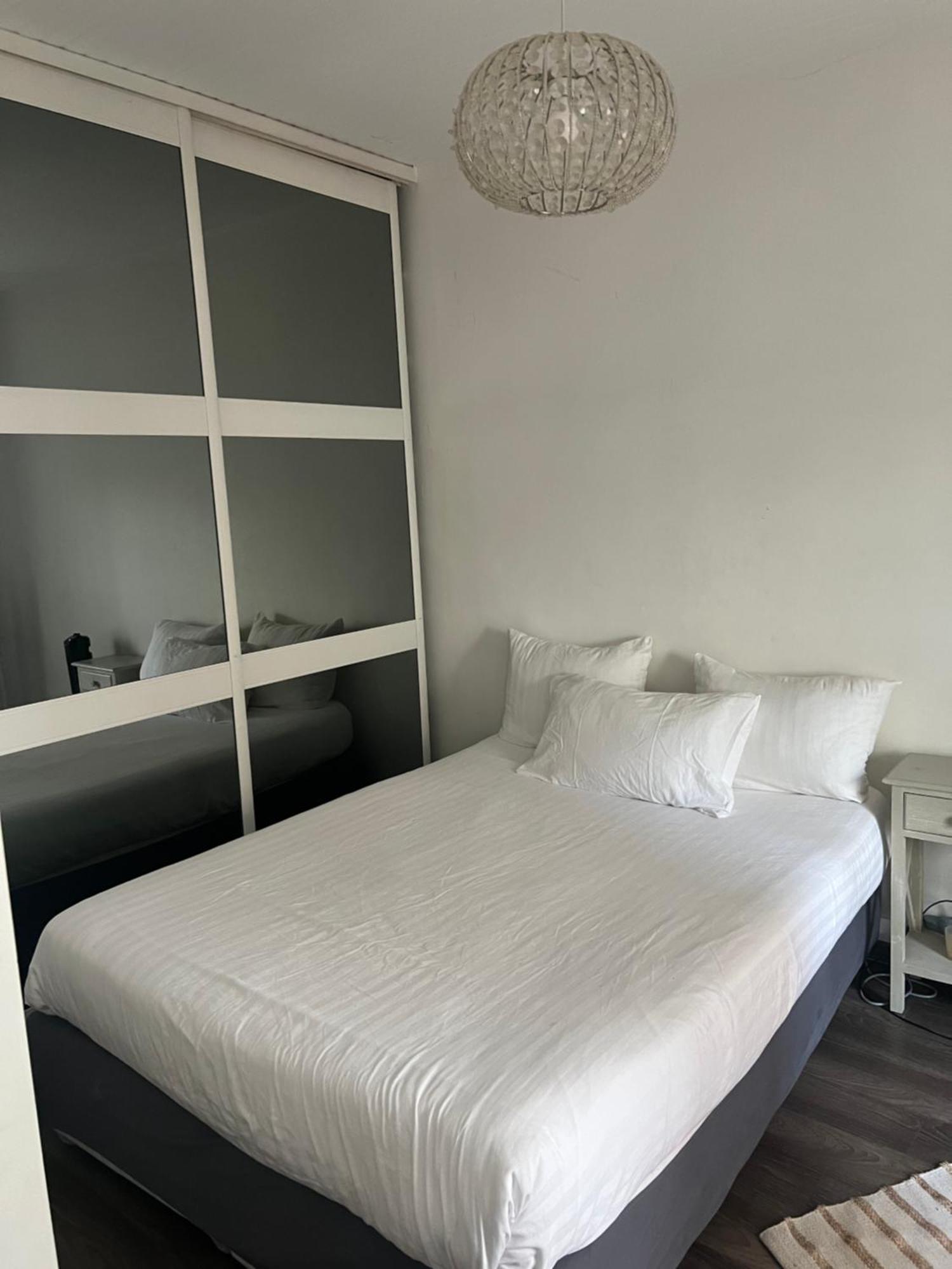 Le Nid Douillet En Plein Centre Levallois-Perret Exterior foto
